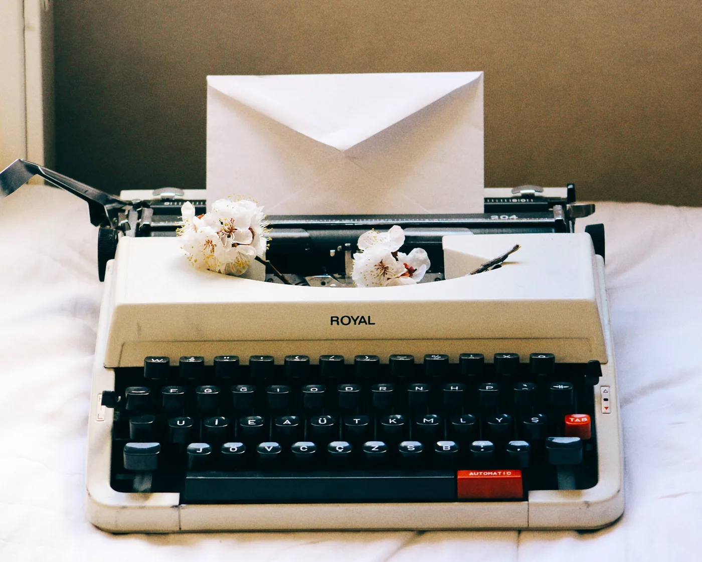 Vintage typewriter representing ad copywriting